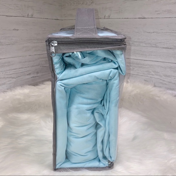 ⭐️SALE⭐️Queen 6pc Ice Blue Bedsheets - Picture 3 of 5